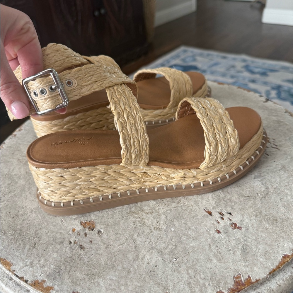 Universal Thread Tan Woven Sandals